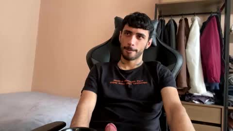 boyzinm2 online show from 10/31/25, 02:18