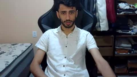 boyzinm2 online show from 02/21/26, 03:51