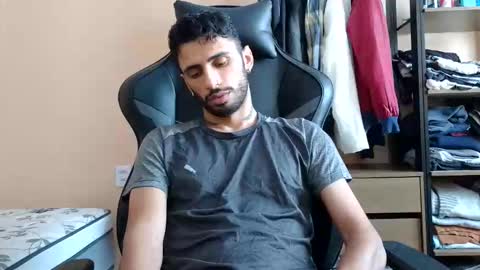 boyzinm2 online show from 03/08/26, 12:42