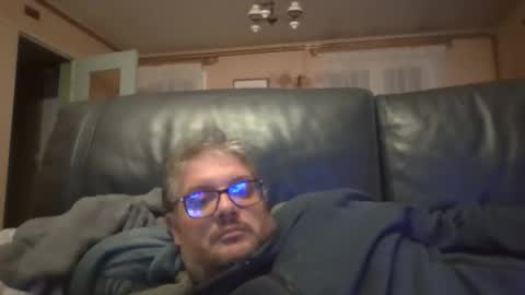 bozo81 online show from 11/03/25, 06:09