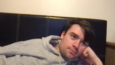 Snapshot of bozoluninss chatting on 03/08/26, 05:39 Jeff online show from 03/08/26, 05:39