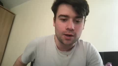 Snapshot of bozoluninss chatting on 03/19/26, 04:33 Jeff online show from 03/19/26, 04:33