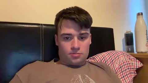 Snapshot of bozoluninss chatting on 04/20/26, 07:15 Jeff online show from 04/20/26, 07:15