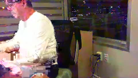 bozou online show from 12/12/24, 12:59