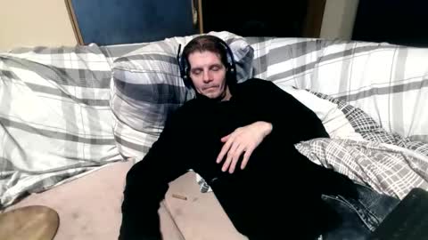 bponie1 online show from 11/16/25, 04:40