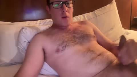Snapshot of br4d482 chatting on 04/30/26, 04:41 Brad online show from 04/30/26, 04:41