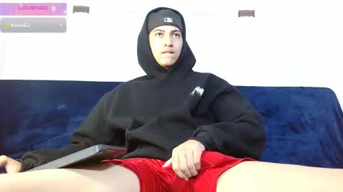 Snapshot of br4ndon_cooper chatting on 09/19/25, 04:07 Brandon online show from 09/19/25, 04:07