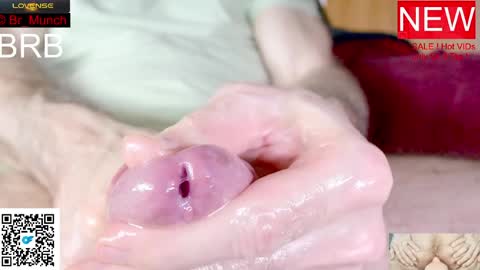 Snapshot of br_munch chatting on 04/12/26, 05:01 Baron online show from 04/12/26, 05:01