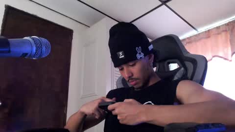 Snapshot of bra_c chatting on 04/15/26, 05:53 bra_c online show from 04/15/26, 05:53