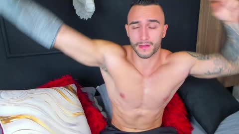 Snapshot of brad1_ chatting on 12/21/24, 01:58 instagramBrad mayers1twittermayersbrad online show from 12/21/24, 01:58