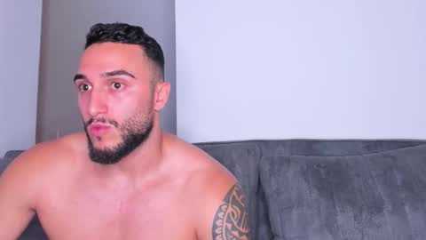 Snapshot of brad1_ chatting on 09/25/25, 12:03 instagramBrad mayers1twittermayersbrad online show from 09/25/25, 12:03