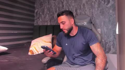 Snapshot of brad1_ chatting on 10/29/25, 01:08 instagramBrad mayers1twittermayersbrad online show from 10/29/25, 01:08