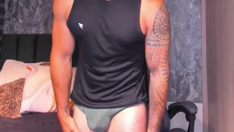 Snapshot of brad1_ chatting on 11/17/25, 02:39 instagramBrad mayers1twittermayersbrad online show from 11/17/25, 02:39