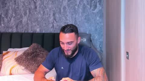 Snapshot of brad1_ chatting on 11/26/25, 01:06 instagramBrad mayers1twittermayersbrad online show from 11/26/25, 01:06