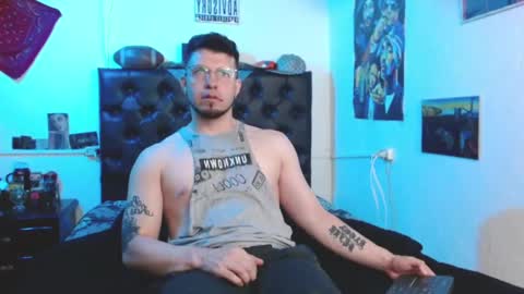 brad hot boy online show from 12/05/24, 12:30