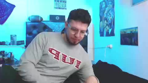 brad hot boy online show from 09/09/25, 04:17