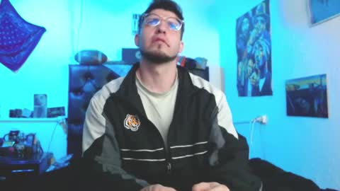 brad hot boy online show from 09/30/25, 02:16