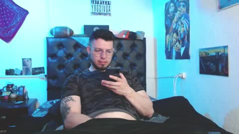 brad hot boy online show from 10/10/25, 04:06