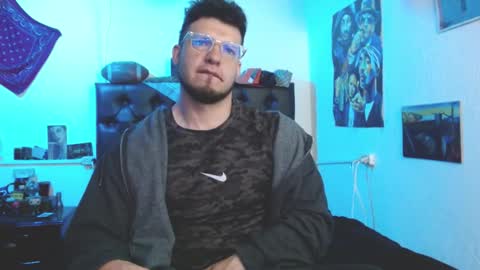 brad hot boy online show from 02/03/26, 04:01