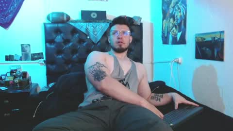 Snapshot of brad_hot_boy chatting on 04/21/26, 04:34 brad hot boy online show from 04/21/26, 04:34