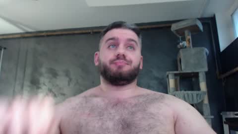 Snapshot of brad_pittfall chatting on 12/07/24, 10:01 ask me online show from 12/07/24, 10:01