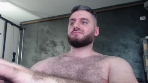 Snapshot of brad_pittfall chatting on 01/26/25, 11:39 ask me online show from 01/26/25, 11:39