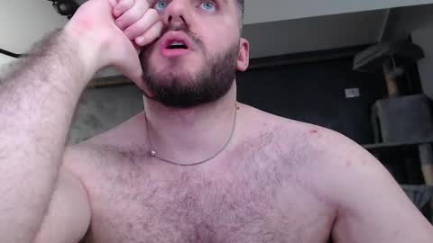 Snapshot of brad_pittfall chatting on 03/04/25, 11:32 ask me online show from 03/04/25, 11:32