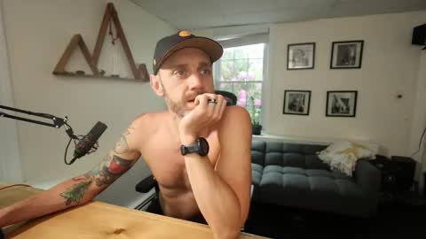 Snapshot of bradbronton chatting on 05/29/26, 10:52 BradBronton online show from 05/29/26, 10:52