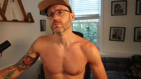 Snapshot of bradbronton chatting on 07/23/26, 11:41 BradBronton online show from 07/23/26, 11:41