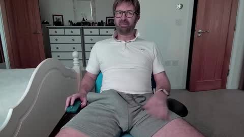 bradley77777 online show from 01/24/25, 11:48