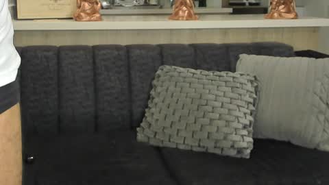 bradleymartin7 online show from 01/10/25, 03:29