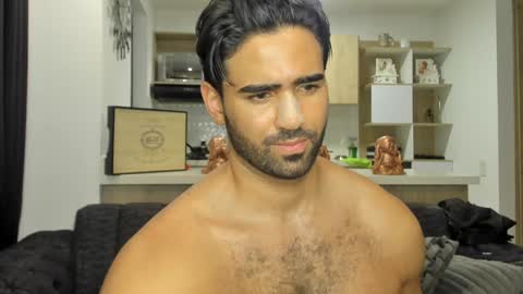 bradleymartin7 online show from 02/06/25, 03:27