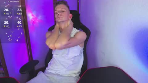 Snapshot of bradmaloney chatting on 02/02/25, 06:53 brad maloney online show from 02/02/25, 06:53