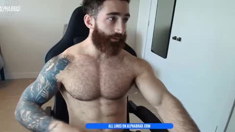 Snapshot of bradtrainn chatting on 05/18/26, 04:57 bradtrainn online show from 05/18/26, 04:57