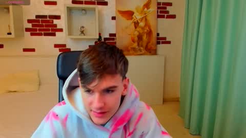 Snapshot of bradyflint chatting on 02/06/26, 05:23 BradyFlint online show from 02/06/26, 05:23