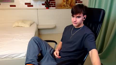 Snapshot of bradyflint chatting on 02/14/26, 05:15 BradyFlint online show from 02/14/26, 05:15