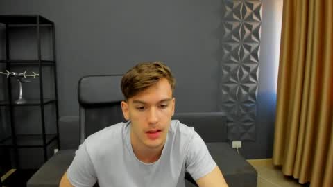 Snapshot of bradyflint chatting on 04/21/26, 04:30 BradyFlint online show from 04/21/26, 04:30