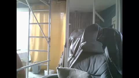 Snapshot of bradysboy chatting on 12/01/25, 08:52 bradysboy online show from 12/01/25, 08:52