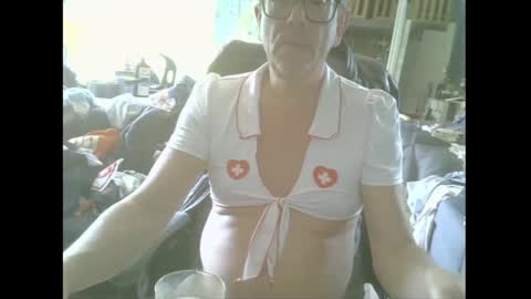 Snapshot of bradysboy chatting on 04/20/26, 08:39 bradysboy online show from 04/20/26, 08:39