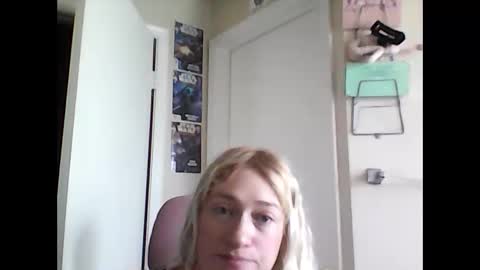 i am a naughty jedi knight online show from 05/17/26, 08:05