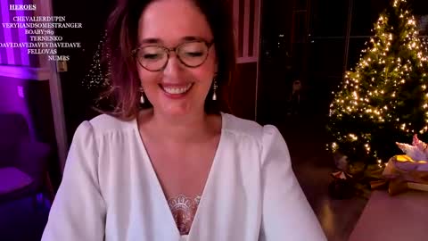 Snapshot of braingirl chatting on 12/15/24, 06:37 I see you X-twitter its braingirl online show from 12/15/24, 06:37