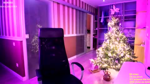 Snapshot of braingirl chatting on 12/29/24, 06:49 I see you X-twitter its braingirl online show from 12/29/24, 06:49