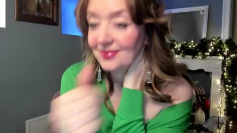 Snapshot of braingirl chatting on 01/11/26, 12:10 I see you X-twitter its braingirl online show from 01/11/26, 12:10