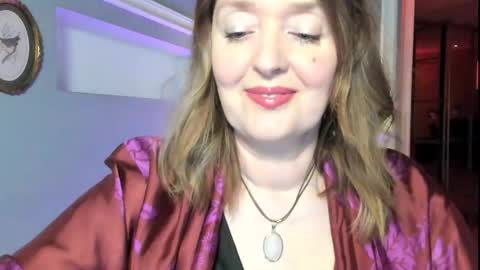 Snapshot of braingirl chatting on 04/26/26, 05:32 I see you X-twitter its braingirl online show from 04/26/26, 05:32