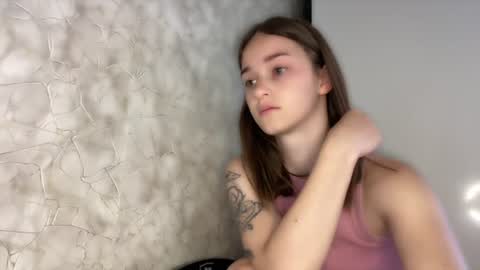 Snapshot of bralkissy chatting on 06/25/26, 07:02 Kate online show from 06/25/26, 07:02