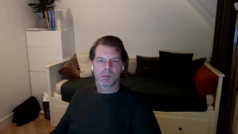 Snapshot of bram1944972145 chatting on 12/11/24, 07:20 Bram online show from 12/11/24, 07:20