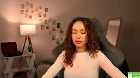 Lilly online show from 11/19/25, 11:43