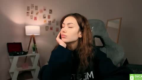 Lilly online show from 12/03/25, 11:52