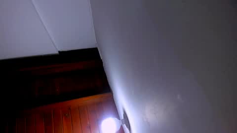 Snapshot of brand_hades chatting on 05/18/26, 10:59 B R A N D online show from 05/18/26, 10:59