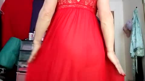 Snapshot of branda_ley chatting on 11/23/25, 12:10 Brandaley online show from 11/23/25, 12:10